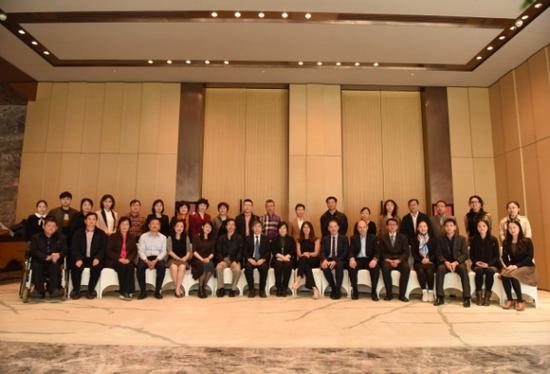 ��������ί���쵼��ȫ��Ѫ�Ѳ�Э����ר��������ڡ�����ǿ���ڡ����ʳؽ��ڡ������������Լ�����Ѫ��֮�Һ������ذ��������³����ε��ڶ�Ȩ��ҽ��ר�ҳ�ϯ�˻��