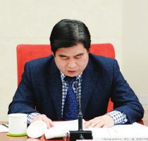 ���˼���Զ��ɽ