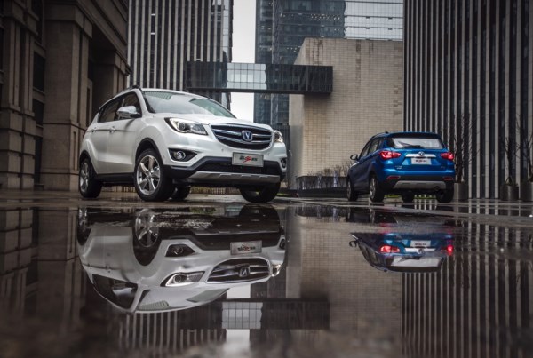 ����һ�� ������CS35����С��SUV�г���˵�λ