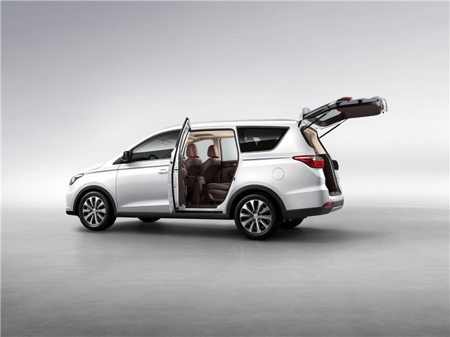 24170854a6107b43ec6424.jpg 买车网