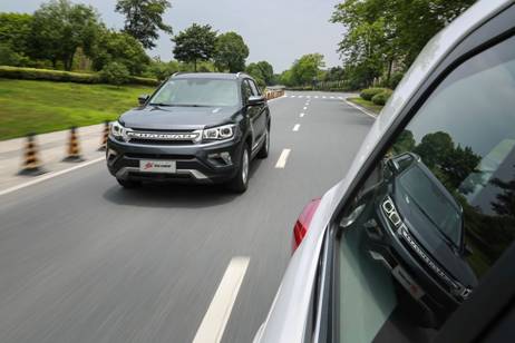 Macintosh HD:Users:Arlene:Desktop:CS75Ī��ɽ�羰ͼ:CS75�п��AT����ͼƬ:���:1V2A0708-43.jpg