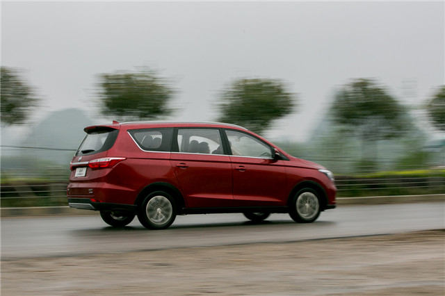 261802311e1d13df896762.jpg 买车网